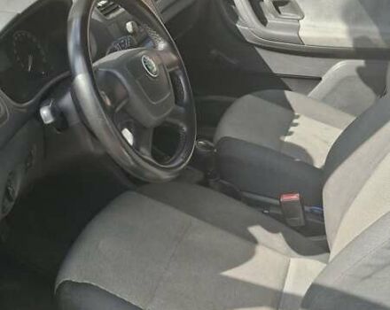 Серый Шкода Фабия, объемом двигателя 1.2 л и пробегом 222 тыс. км за 4500 $, фото 3 на Automoto.ua