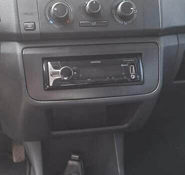 Серый Шкода Фабия, объемом двигателя 1.2 л и пробегом 222 тыс. км за 4500 $, фото 4 на Automoto.ua