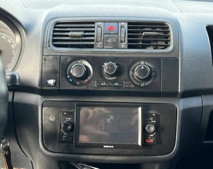 Сірий Шкода Фабія, об'ємом двигуна 1.2 л та пробігом 377 тис. км за 2640 $, фото 4 на Automoto.ua