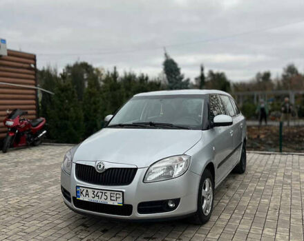 Сірий Шкода Фабія, об'ємом двигуна 1.39 л та пробігом 187 тис. км за 4100 $, фото 1 на Automoto.ua