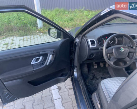 Сірий Шкода Фабія, об'ємом двигуна 1.2 л та пробігом 84 тис. км за 5700 $, фото 23 на Automoto.ua