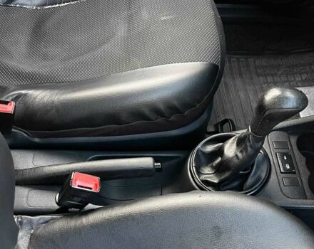 Сірий Шкода Фабія, об'ємом двигуна 1.2 л та пробігом 377 тис. км за 2640 $, фото 11 на Automoto.ua