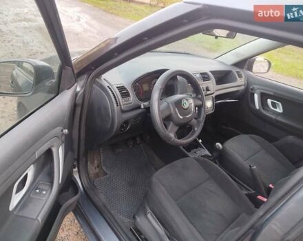 Серый Шкода Фабия, объемом двигателя 1.2 л и пробегом 143 тыс. км за 4500 $, фото 21 на Automoto.ua