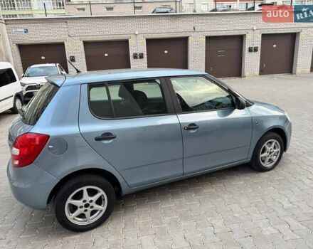 Серый Шкода Фабия, объемом двигателя 1.39 л и пробегом 172 тыс. км за 4999 $, фото 4 на Automoto.ua