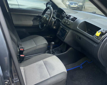 Шкода Фабия 2009 в Днепре (Днепропетровске) на Automoto.ua Серый Шкода Фабия, объемом двигателя 1.2 л и пробегом 212 тыс. км за 5800 $, фото 10 на Automoto.ua