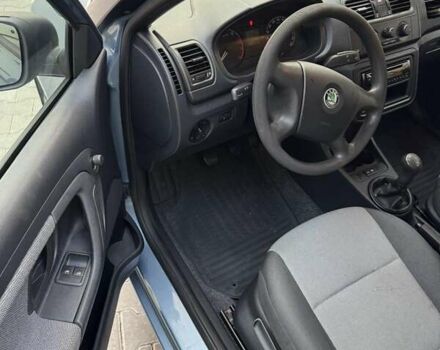 Серый Шкода Фабия, объемом двигателя 1.39 л и пробегом 172 тыс. км за 4999 $, фото 20 на Automoto.ua