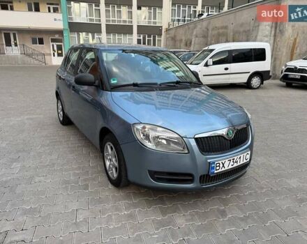 Серый Шкода Фабия, объемом двигателя 1.39 л и пробегом 172 тыс. км за 4999 $, фото 3 на Automoto.ua