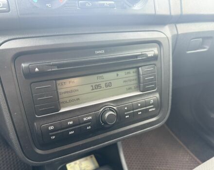 Сірий Шкода Фабія, об'ємом двигуна 1.6 л та пробігом 180 тис. км за 4800 $, фото 12 на Automoto.ua