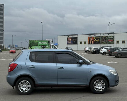 Серый Шкода Фабия, объемом двигателя 1.39 л и пробегом 219 тыс. км за 4400 $, фото 8 на Automoto.ua