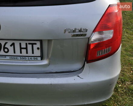 Сірий Шкода Фабія, об'ємом двигуна 1.39 л та пробігом 246 тис. км за 4300 $, фото 5 на Automoto.ua