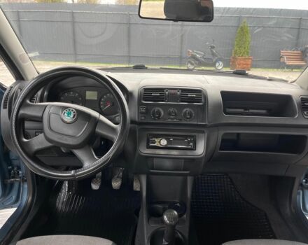 Серый Шкода Фабия, объемом двигателя 1.2 л и пробегом 204 тыс. км за 4100 $, фото 6 на Automoto.ua