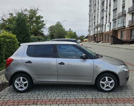 Сірий Шкода Фабія, об'ємом двигуна 1.42 л та пробігом 163 тис. км за 5100 $, фото 1 на Automoto.ua