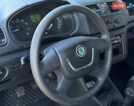 Сірий Шкода Фабія, об'ємом двигуна 1.2 л та пробігом 146 тис. км за 3990 $, фото 12 на Automoto.ua