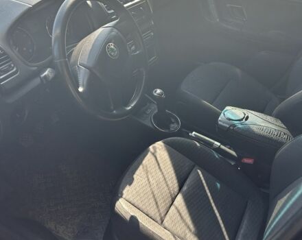 Серый Шкода Фабия, объемом двигателя 1.4 л и пробегом 162 тыс. км за 2500 $, фото 1 на Automoto.ua