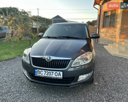 Серый Шкода Фабия, объемом двигателя 1.2 л и пробегом 135 тыс. км за 5200 $, фото 1 на Automoto.ua