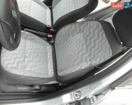 Серый Шкода Фабия, объемом двигателя 1.2 л и пробегом 141 тыс. км за 5900 $, фото 6 на Automoto.ua