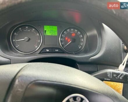 Сірий Шкода Фабія, об'ємом двигуна 1.2 л та пробігом 184 тис. км за 4999 $, фото 32 на Automoto.ua