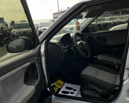 Серый Шкода Фабия, объемом двигателя 1.6 л и пробегом 283 тыс. км за 5800 $, фото 17 на Automoto.ua