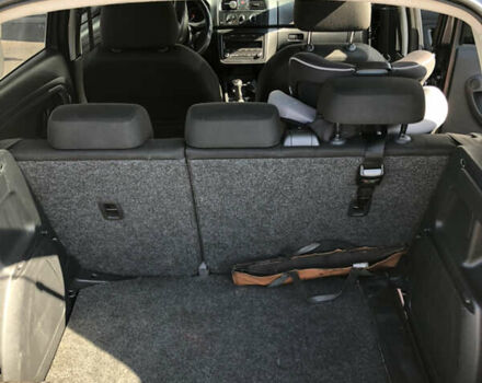 Шкода Фабия 2010 в Полтаве на Automoto.ua Серый Шкода Фабия, объемом двигателя 1.2 л и пробегом 230 тыс. км за 4799 $, фото 6 на Automoto.ua