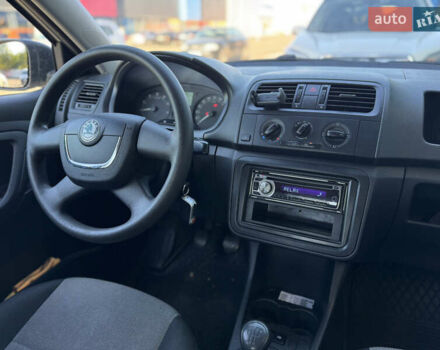 Шкода Фабия 2010 в Киеве на Automoto.ua Серый Шкода Фабия, объемом двигателя 1.2 л и пробегом 146 тыс. км за 4250 $, фото 17 на Automoto.ua