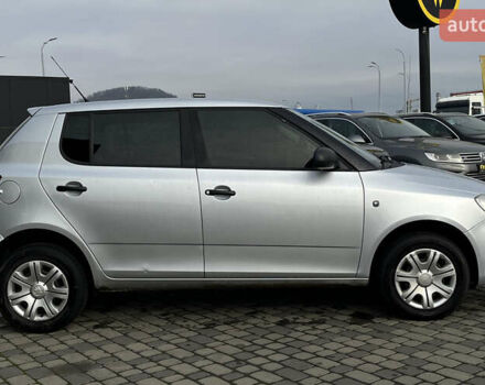 Сірий Шкода Фабія, об'ємом двигуна 1.6 л та пробігом 283 тис. км за 5800 $, фото 7 на Automoto.ua