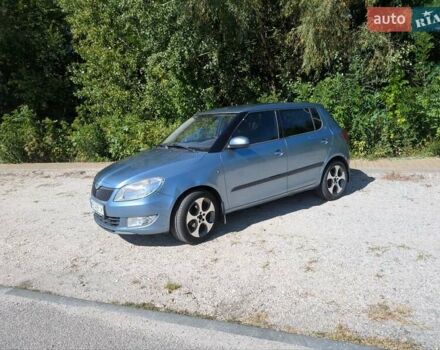 Серый Шкода Фабия, объемом двигателя 1.39 л и пробегом 162 тыс. км за 4000 $, фото 3 на Automoto.ua