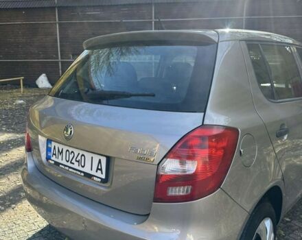 Сірий Шкода Фабія, об'ємом двигуна 1.2 л та пробігом 220 тис. км за 4100 $, фото 3 на Automoto.ua
