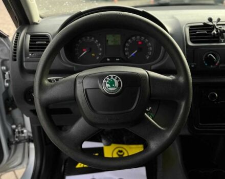 Серый Шкода Фабия, объемом двигателя 1.6 л и пробегом 283 тыс. км за 5800 $, фото 8 на Automoto.ua