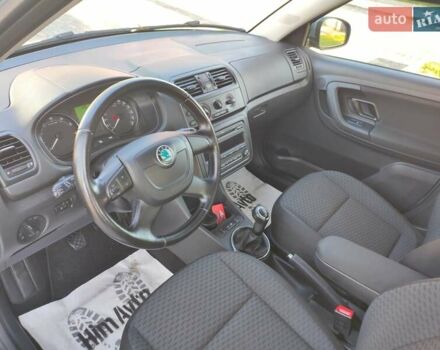 Серый Шкода Фабия, объемом двигателя 1.2 л и пробегом 192 тыс. км за 5850 $, фото 13 на Automoto.ua