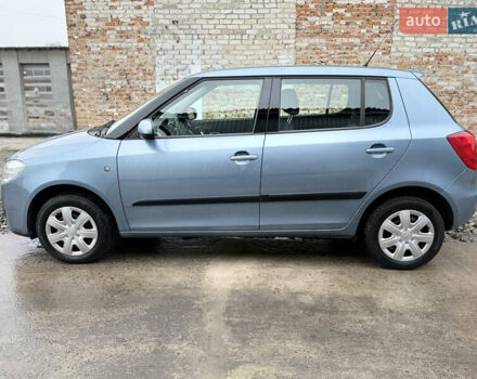 Серый Шкода Фабия, объемом двигателя 1.2 л и пробегом 152 тыс. км за 4500 $, фото 2 на Automoto.ua