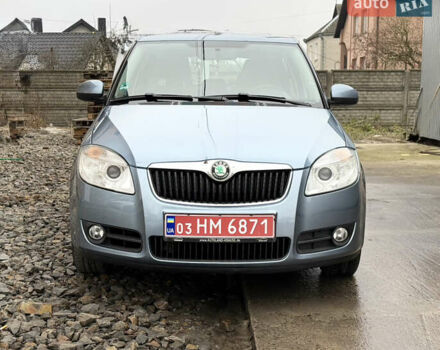 Серый Шкода Фабия, объемом двигателя 1.2 л и пробегом 152 тыс. км за 4500 $, фото 1 на Automoto.ua