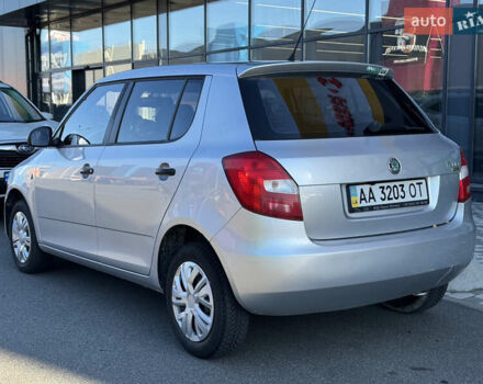 Шкода Фабия 2010 в Киеве на Automoto.ua Серый Шкода Фабия, объемом двигателя 1.2 л и пробегом 146 тыс. км за 4250 $, фото 5 на Automoto.ua