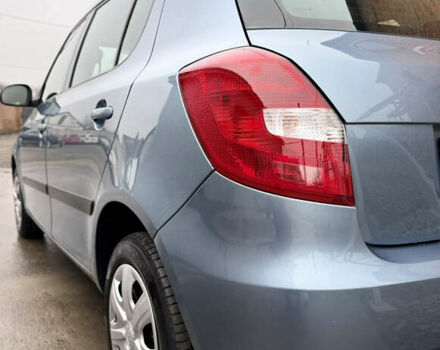 Серый Шкода Фабия, объемом двигателя 1.2 л и пробегом 152 тыс. км за 4500 $, фото 10 на Automoto.ua