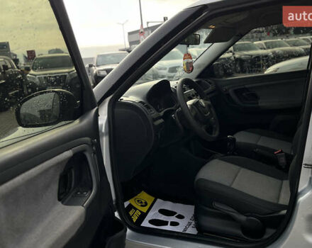 Сірий Шкода Фабія, об'ємом двигуна 1.6 л та пробігом 283 тис. км за 5800 $, фото 17 на Automoto.ua