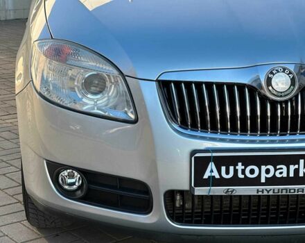 Серый Шкода Фабия, объемом двигателя 1.4 л и пробегом 225 тыс. км за 5400 $, фото 3 на Automoto.ua