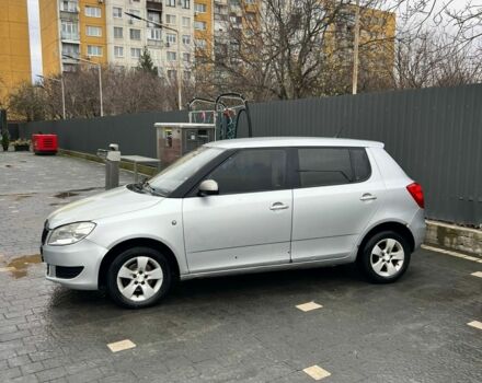 Сірий Шкода Фабія, об'ємом двигуна 1.4 л та пробігом 400 тис. км за 3500 $, фото 2 на Automoto.ua