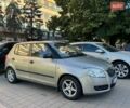 Серый Шкода Фабия, объемом двигателя 1.2 л и пробегом 406 тыс. км за 3500 $, фото 1 на Automoto.ua