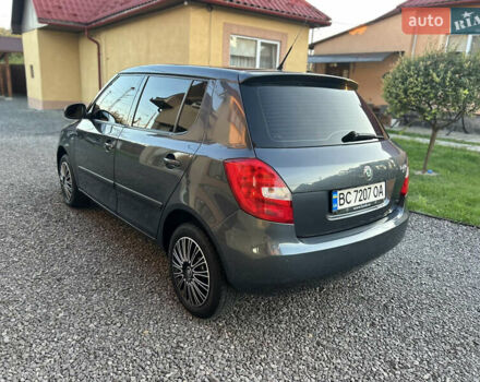 Серый Шкода Фабия, объемом двигателя 1.2 л и пробегом 135 тыс. км за 5200 $, фото 9 на Automoto.ua