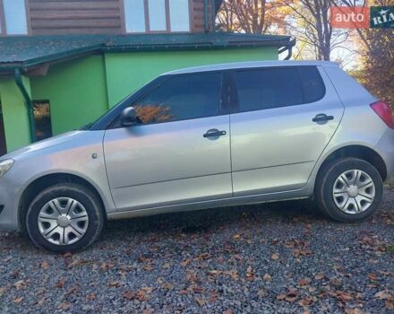 Шкода Фабия 2010 в Мукачеве на Automoto.ua Серый Шкода Фабия, объемом двигателя 1.6 л и пробегом 280 тыс. км за 5300 $, фото 4 на Automoto.ua