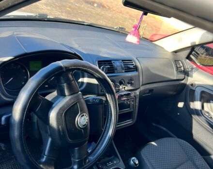 Сірий Шкода Фабія, об'ємом двигуна 1.4 л та пробігом 400 тис. км за 3500 $, фото 4 на Automoto.ua