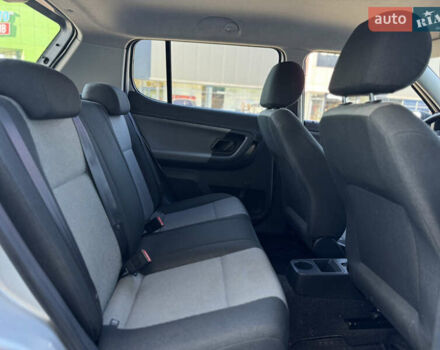 Сірий Шкода Фабія, об'ємом двигуна 1.2 л та пробігом 146 тис. км за 3990 $, фото 9 на Automoto.ua