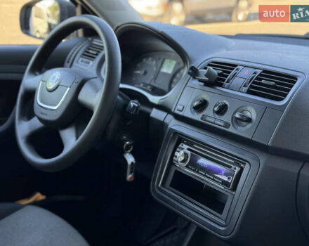 Сірий Шкода Фабія, об'ємом двигуна 1.2 л та пробігом 146 тис. км за 3990 $, фото 17 на Automoto.ua