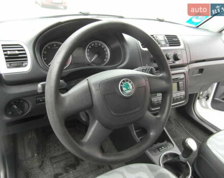 Серый Шкода Фабия, объемом двигателя 1.2 л и пробегом 141 тыс. км за 5900 $, фото 11 на Automoto.ua