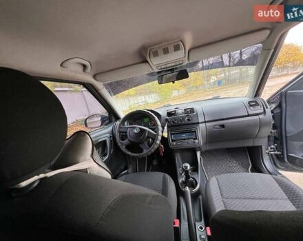Сірий Шкода Фабія, об'ємом двигуна 1.2 л та пробігом 184 тис. км за 4999 $, фото 28 на Automoto.ua