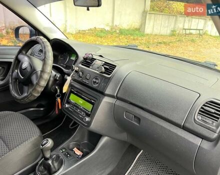 Сірий Шкода Фабія, об'ємом двигуна 1.2 л та пробігом 184 тис. км за 4999 $, фото 25 на Automoto.ua