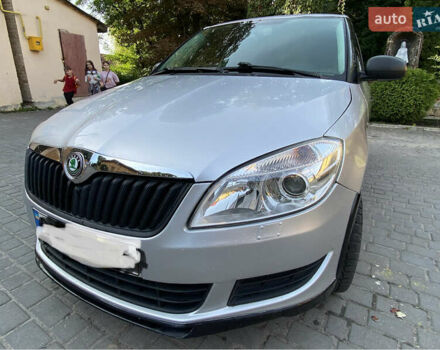 Шкода Фабия 2010 в Самборе на Automoto.ua Серый Шкода Фабия, объемом двигателя 1.39 л и пробегом 290 тыс. км за 4800 $, фото 10 на Automoto.ua