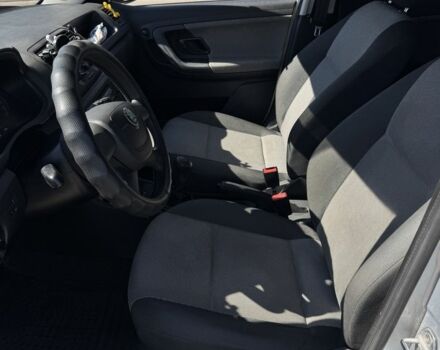 Серый Шкода Фабия, объемом двигателя 1.2 л и пробегом 1000 тыс. км за 5999 $, фото 11 на Automoto.ua