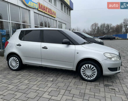 Серый Шкода Фабия, объемом двигателя 1.2 л и пробегом 271 тыс. км за 4100 $, фото 5 на Automoto.ua