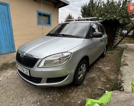 Серый Шкода Фабия, объемом двигателя 1.2 л и пробегом 205 тыс. км за 5500 $, фото 1 на Automoto.ua