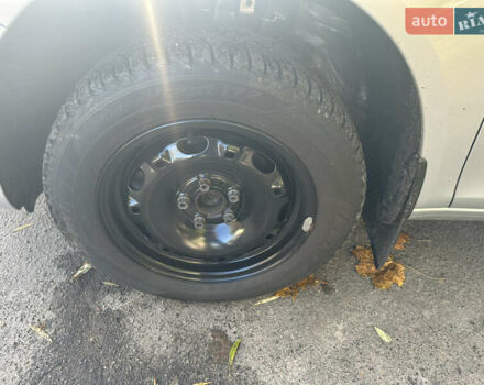 Шкода Фабия 2011 в Киеве на Automoto.ua Серый Шкода Фабия, объемом двигателя 1.4 л и пробегом 258 тыс. км за 5200 $, фото 20 на Automoto.ua